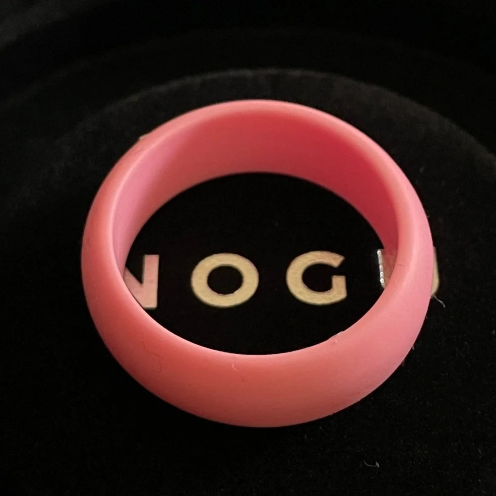 NEW Men’s Pink Lightweight Silicone Universal Ring (Size12)